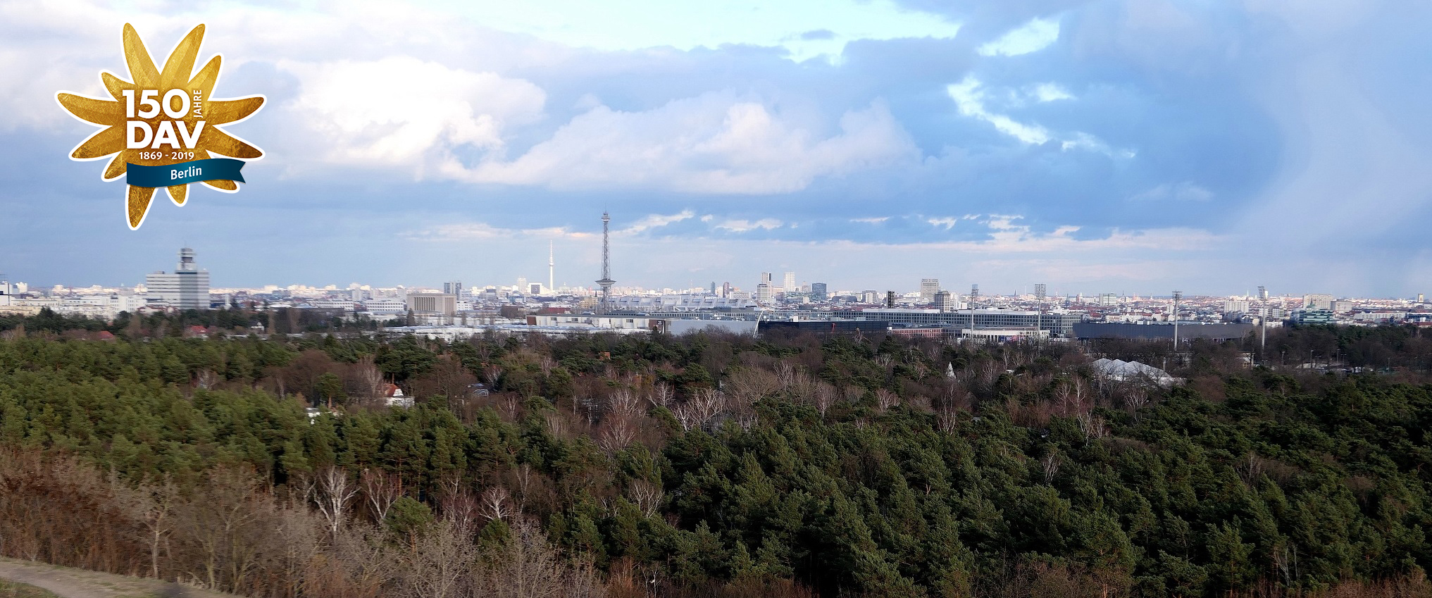 Blick vom Drachenberg zum Funkturm. Foto: Udo Preugschat